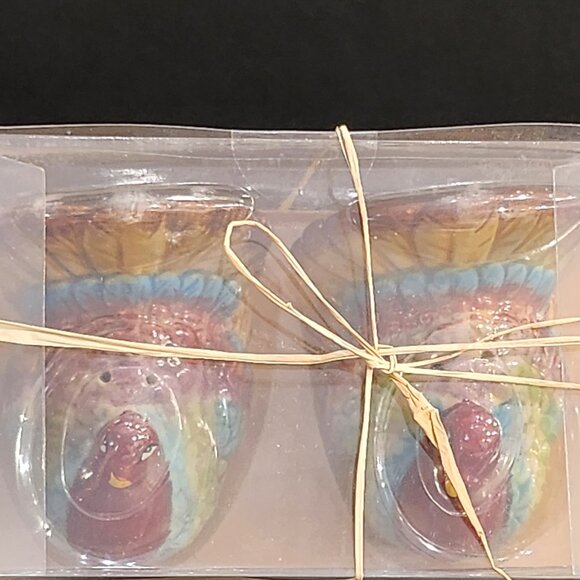 C&F Enterprises Set of Two Turkey Salt and Pepper Shakers New in Box - Picture 3 of 6